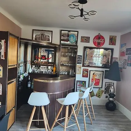 Maison De Famille * Rugles